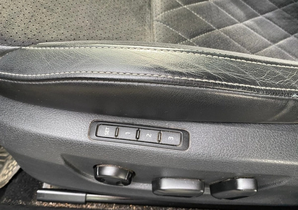 Skoda Superb cena 94500 przebieg: 113957, rok produkcji 2018 z Nowe Skalmierzyce małe 277